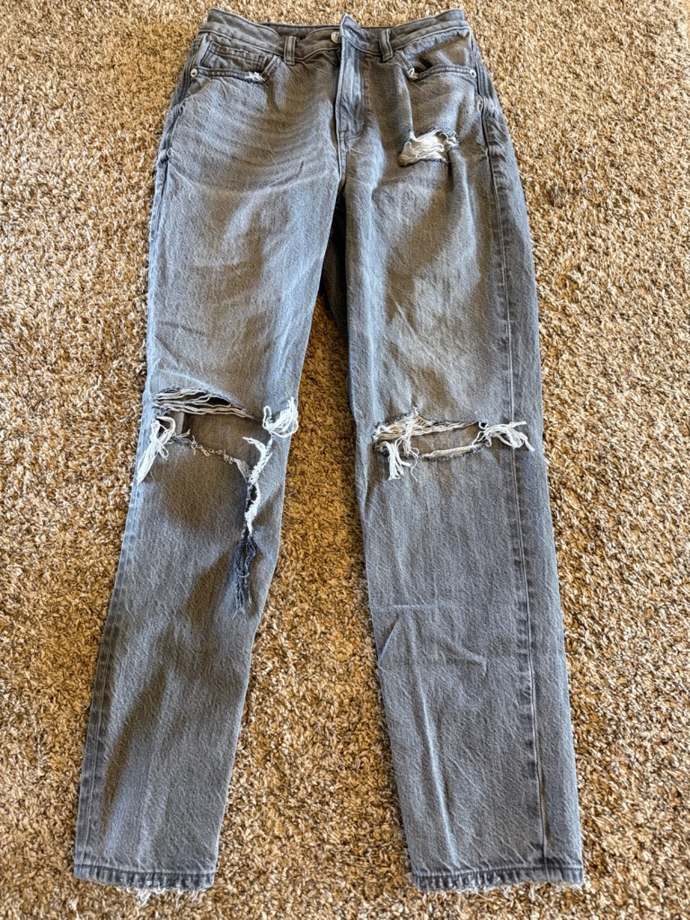 American Eagle Outfitters Grey Distressed Skinny Jeans